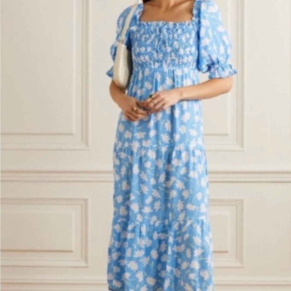 Faithfull The Brand Smocked Midi dress - Blue Floral